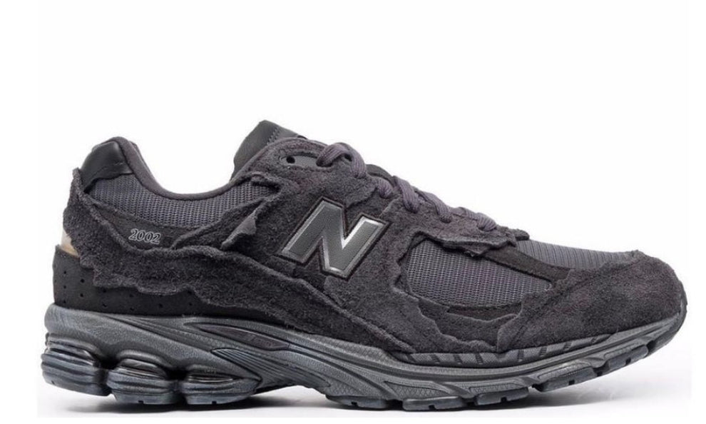 New balance 2002R
