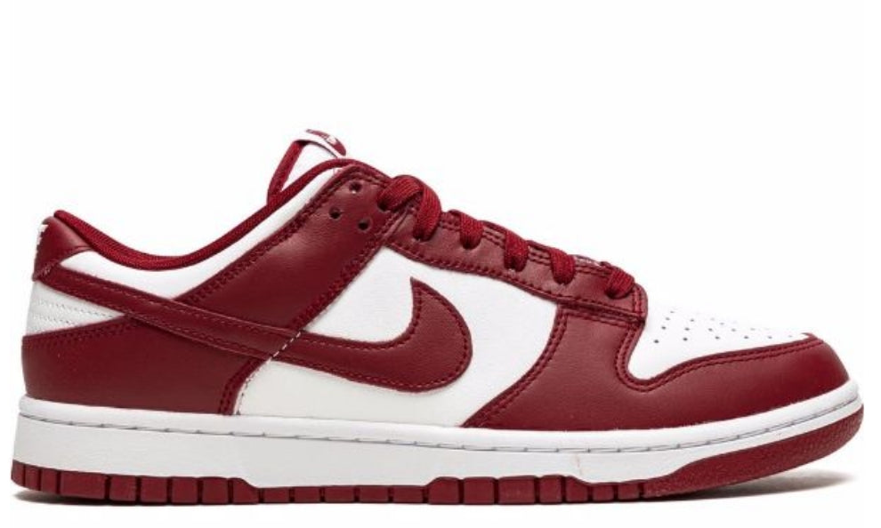 NIKE DUNKS _ TEAM RED