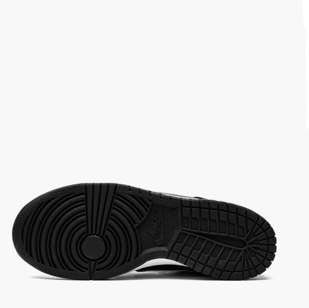 NIKE DUNKS _ BLACK PANDA