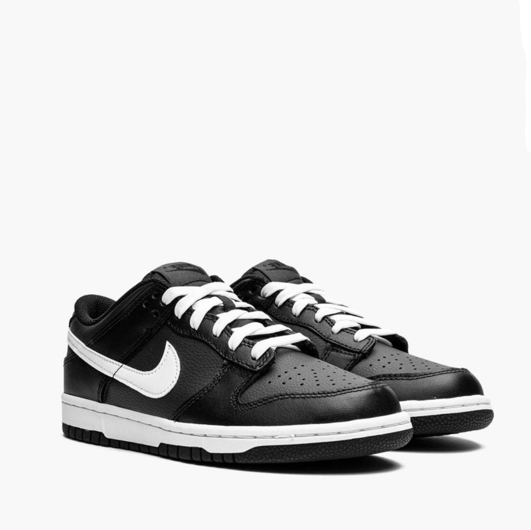 NIKE DUNKS _ BLACK PANDA